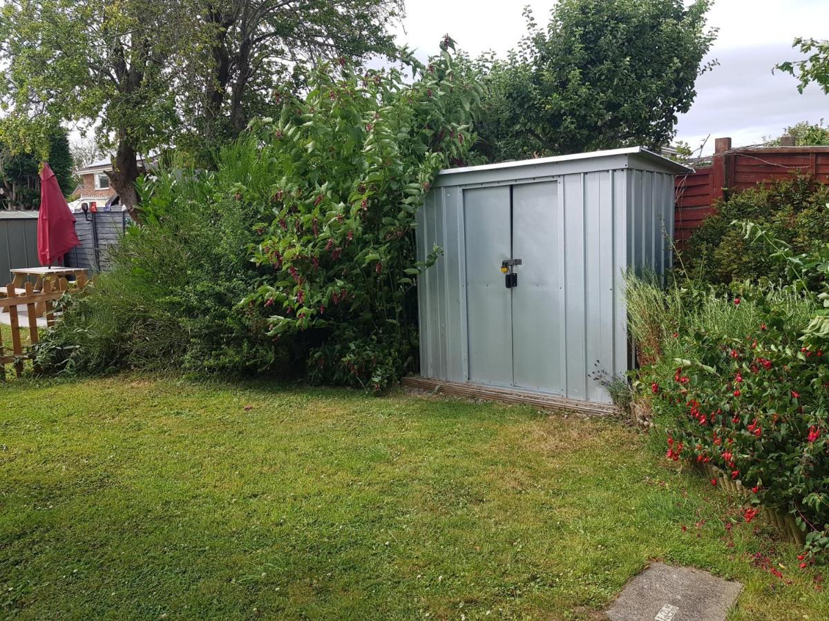6 Berth Caravan On Lakeside Burnham-on-Sea
